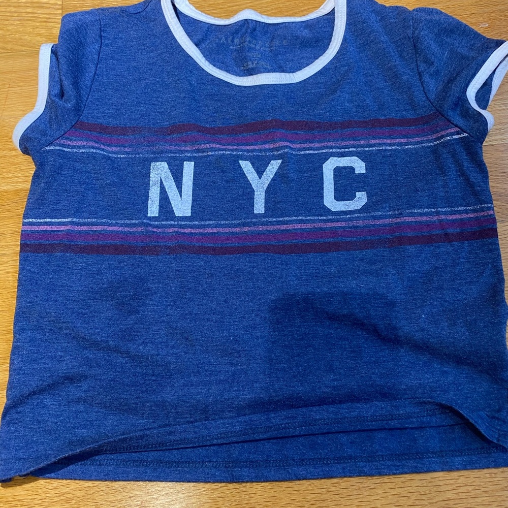 cute crop top!